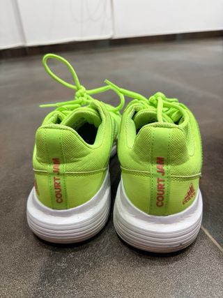 Zapatillas de padel, buen estado solo uso en pista