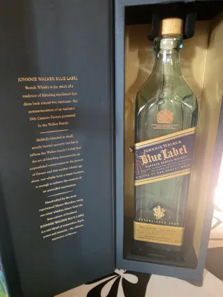 Bottiglia e Scatola Johnnie Walker Blue Label Vuote