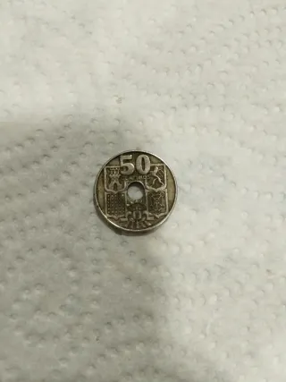 Moneda 1963 España con agujero