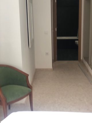 Alquiler de habitacion con baño privado y terraza