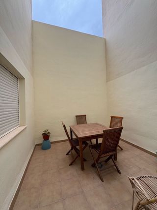 Alquiler de habitacion con baño privado y terraza