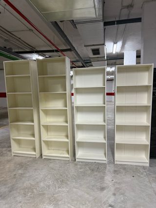 Estanterías de oficina blancas