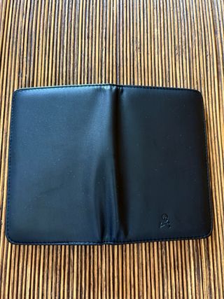 Cartera de hombre negra scalpers