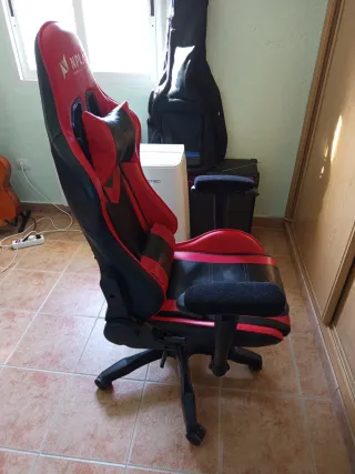 Silla Gaming NPLAY Negra y Roja