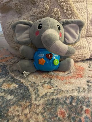 Peluche Elefante Musical con Luces