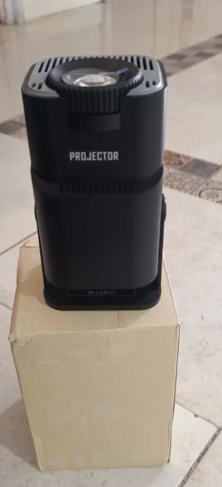 Proyector Negro