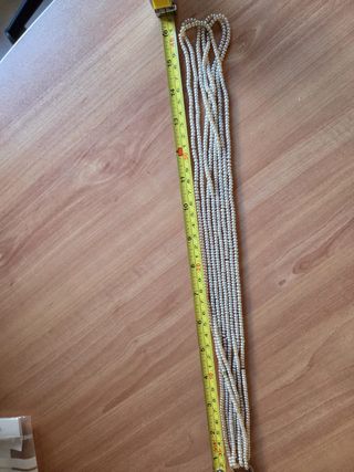 Collar de perlas pequeñas