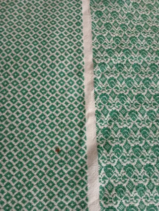 Colcha vintage verde y blanca