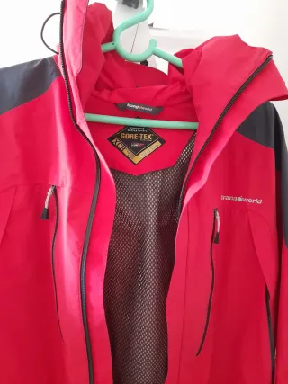 Chaqueta Trangoworld Gore-Tex