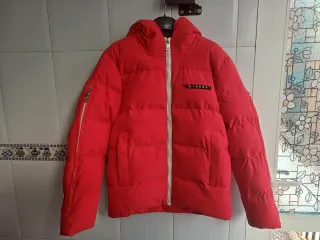 Chaqueta Roja Acolchada ICON2