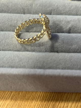 Anillo Oso Dorado con Circonitas Rosas Talla 7