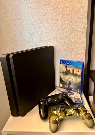 PS4 Slim 500GB + 2 mandos + juegos