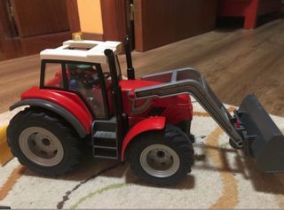 Tractor Playmobil con accesorios