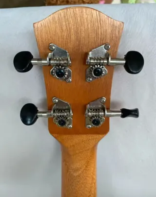 Ukelele madera caoba nuevo a estrenar