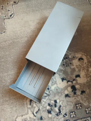 Cajón archivador vintage metal gris