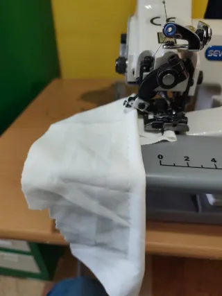 Máquina coser puntada invisible semi-industrial