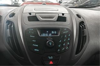 Ford E-Transit Courier 2018