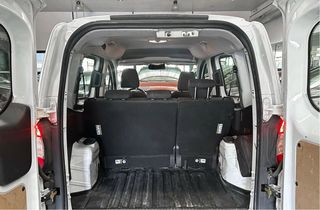 Ford E-Transit Courier 2018