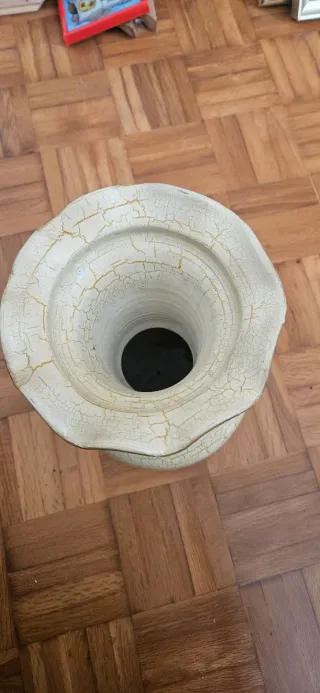 Jarrón decorativo flores rosas beige