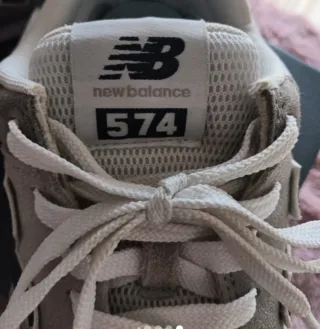 Zapatillas New Balance Beige y Azul Mod. 574
