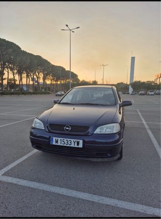 Opel Astra g 2000 CAMBIO POR MOTO