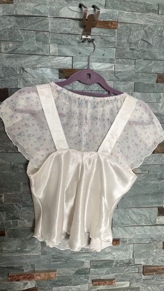 Pijama Lencero Floral Beige y Rosa