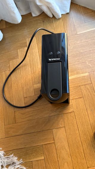 Cafetera Nespresso Krups Negra