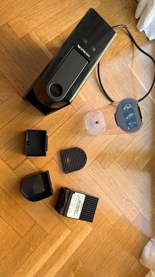 Cafetera Nespresso Krups Negra