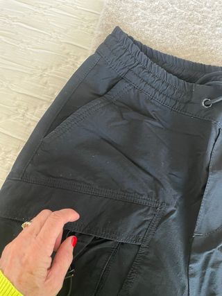 Pantalón Cargo Corto Hombre Negro