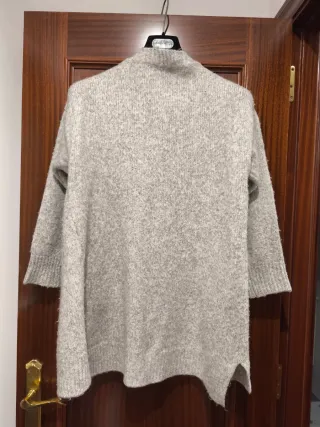 Chaqueta larga punto Zara gris