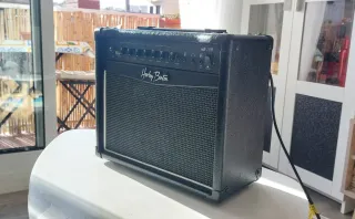 Amplificador Guitarra Harley Benton HB-20R