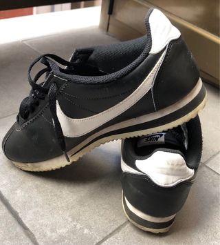 Zapatillas Nike Cortez Negras y Blancas