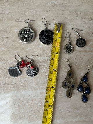 Lote de pendientes y anillos