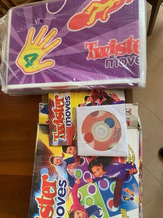 Twister Moves MB Gioco Nuovo In Scatola