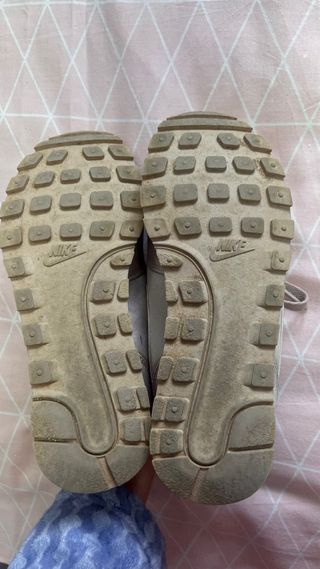 Zapatillas Nike plateadas