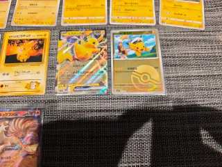 Cartas Pokémon: Pikachu, Arcanine, etc.