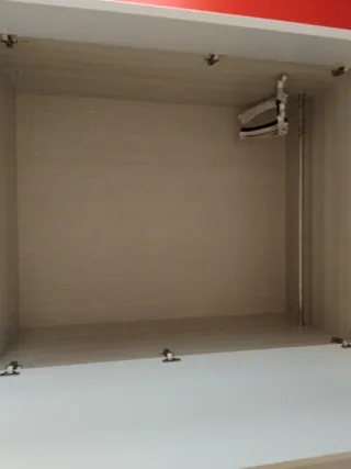 Camerino juvenil con escritorio y estanterías