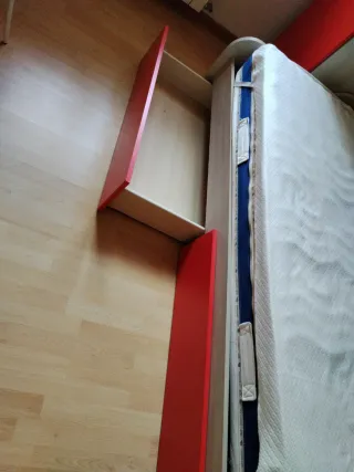 Camerino juvenil con escritorio y estanterías