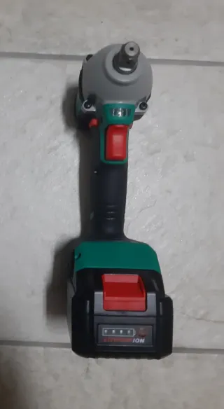 Avvitatore Smonta Gomme 20V 4Ah