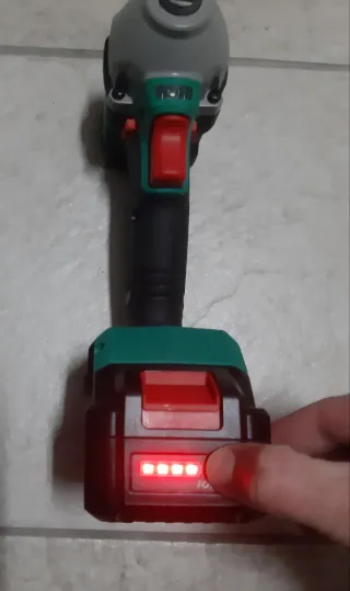 Avvitatore Smonta Gomme 20V 4Ah