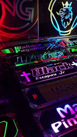 Placas luminosas personalizadas