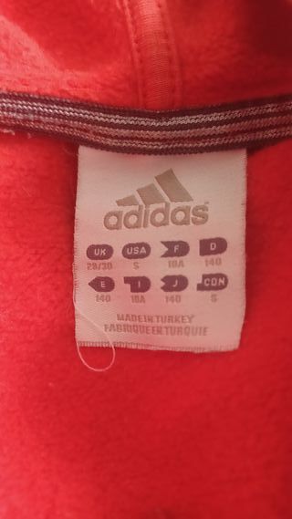 Sudadera Adidas Roja con Cremallera y Capucha