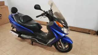 Suzuki Burgman 150 Azul