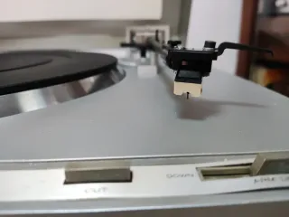 Tocadiscos Hitachi HT 41 S Direct Drive