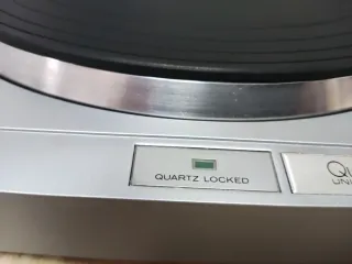 Tocadiscos Hitachi HT 41 S Direct Drive