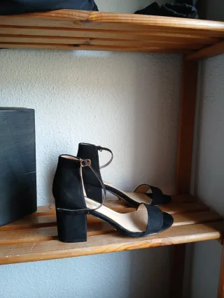 Zapatos de fiesta negros Primadonna