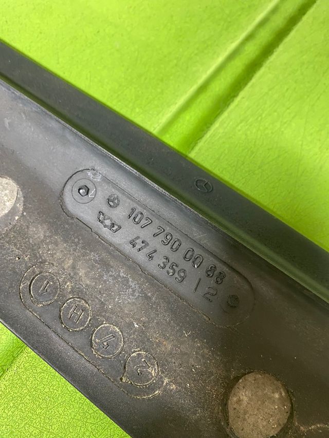 Alerón Mercedes W107