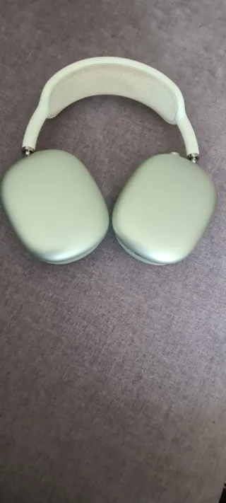 Auriculares semi nuevo  verde