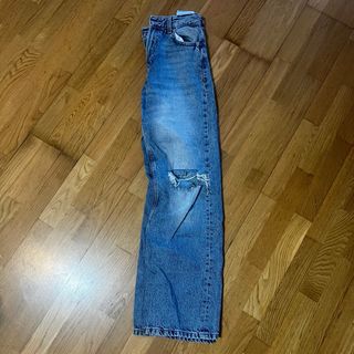 Pantalones anchos vaqueros rotos