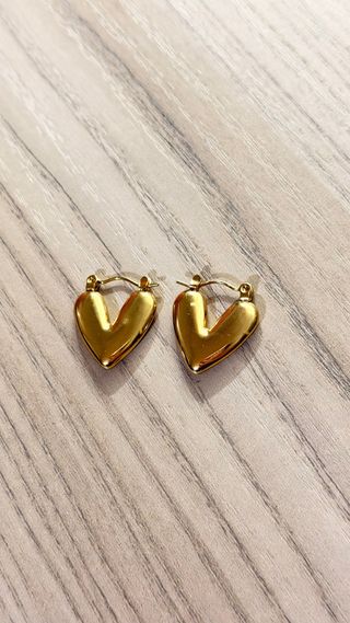 Orecchini a forma di cuore dorati